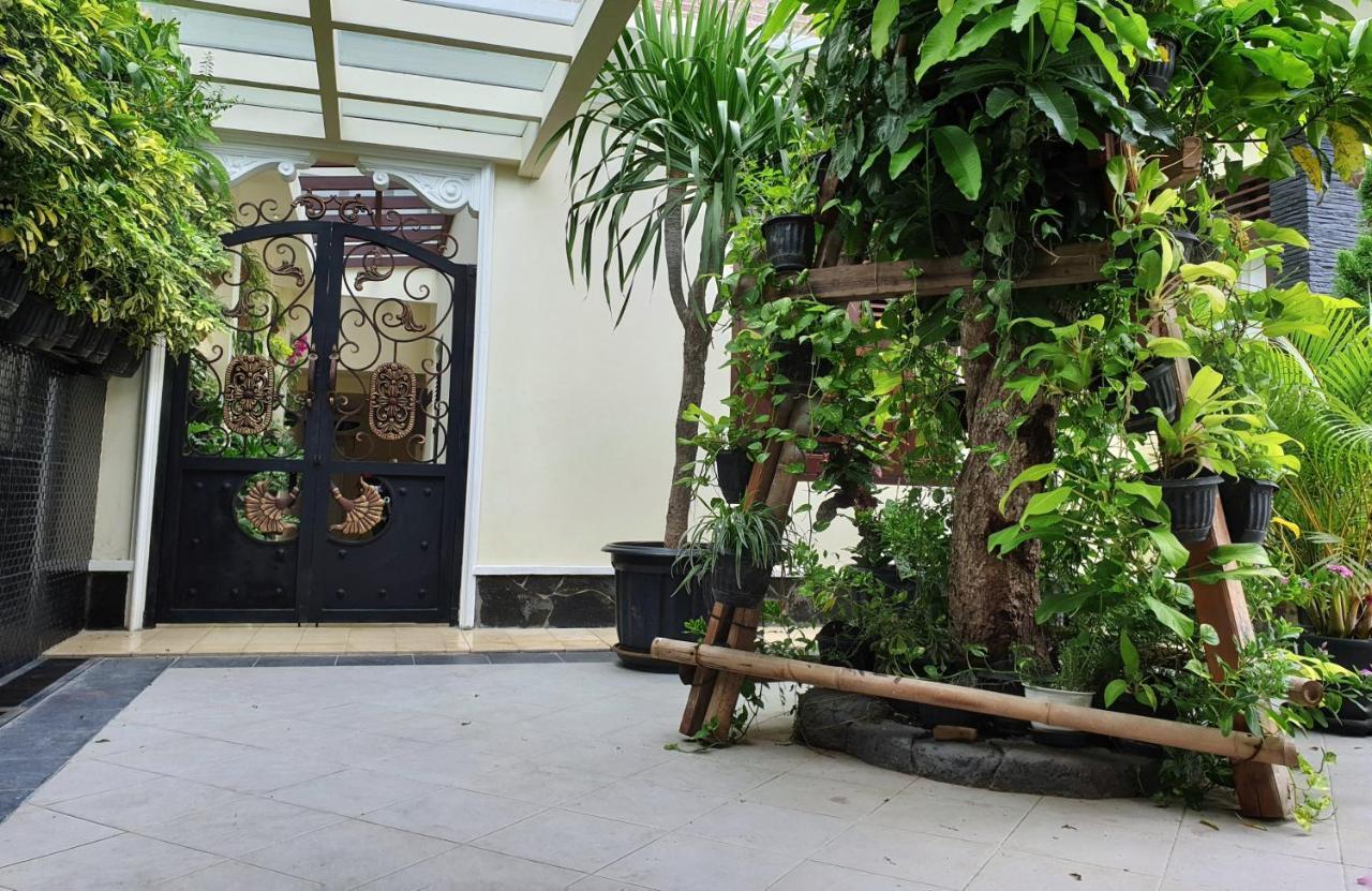 Malioboro Place Джокьякарта Экстерьер фото